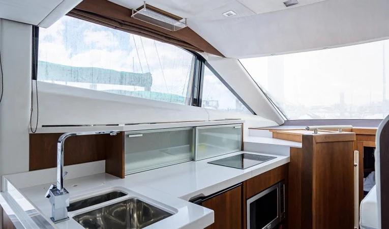 42 Galeon 