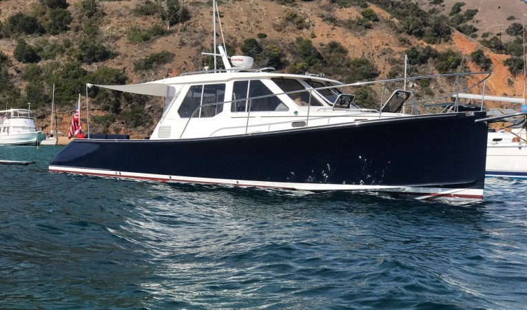 38 Pearson Starboard Forward