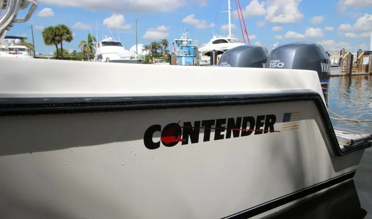 23 Contender 23' T Contender