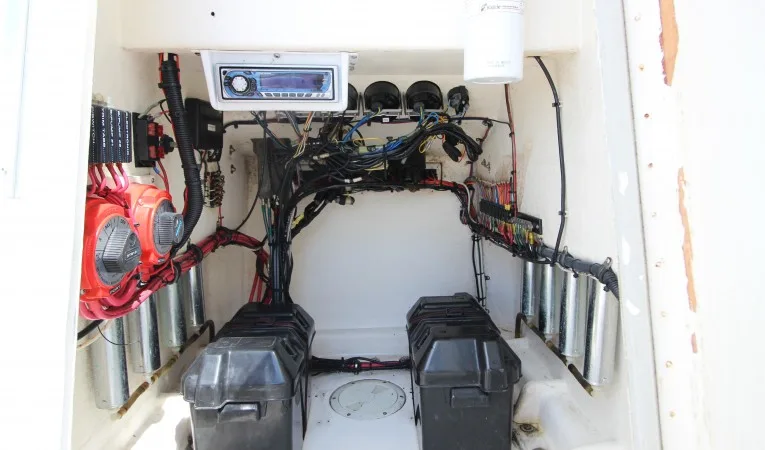 23 Contender Inside Console