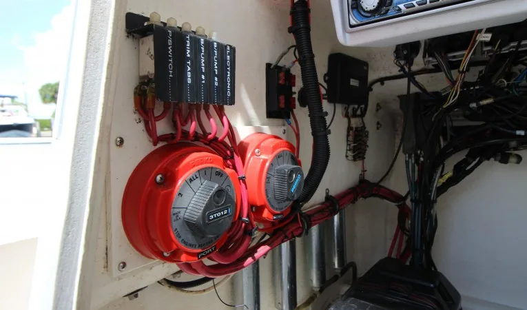 23 Contender Dual Battery Switches