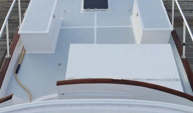 58 Roughwater Foredeck