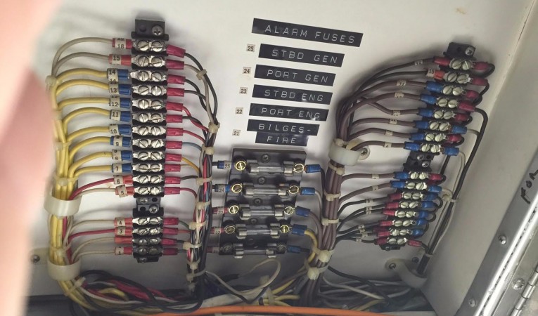 91 Broward ELECTRICAL TERMINAL BOX