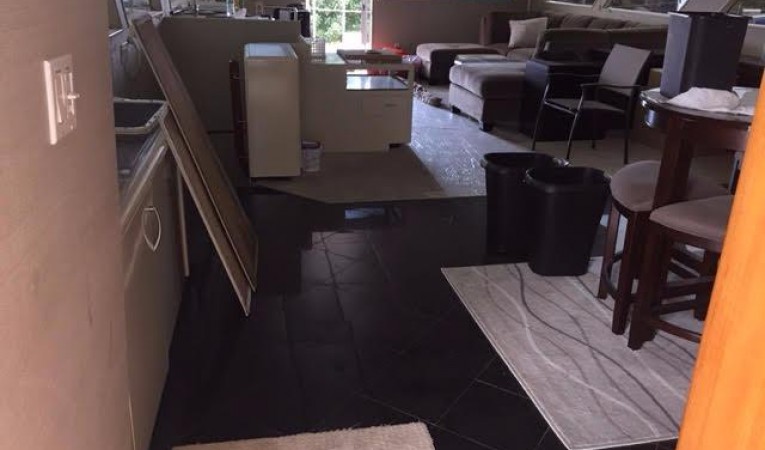 91 Broward MAIN SALON