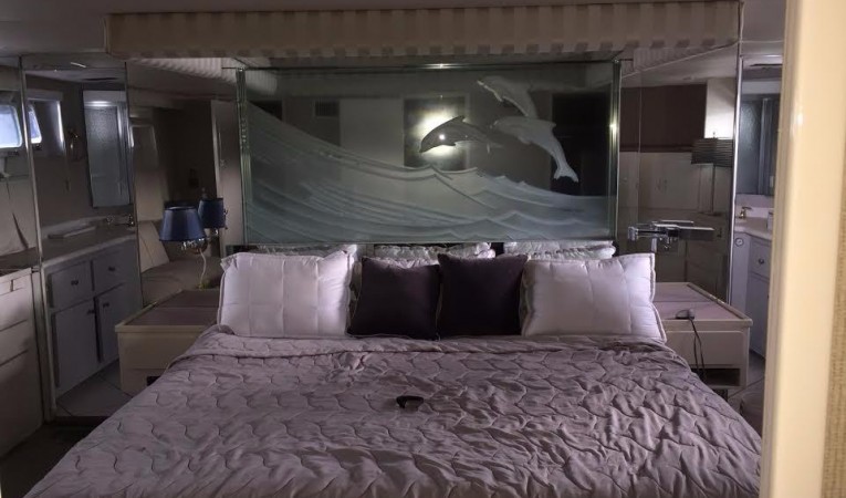 91 Broward MASTER STATEROOM