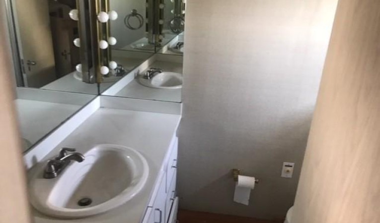 91 Broward Port Guest Head