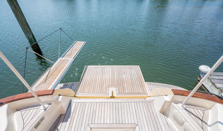 44 Mochi Craft Swim Platform and Passerelle