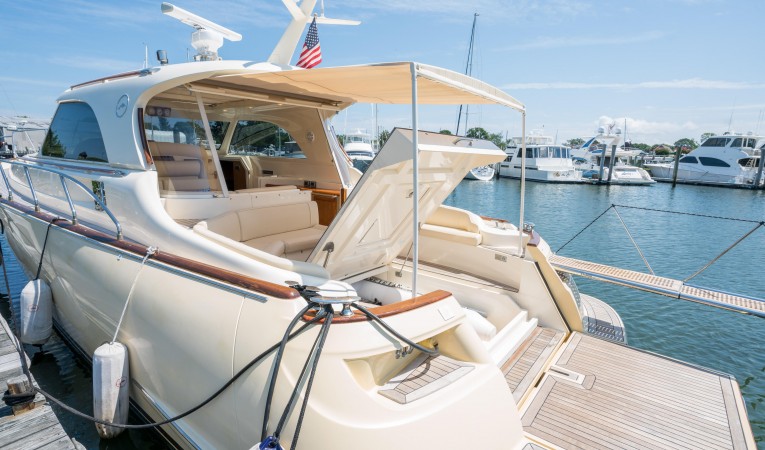 44 Mochi Craft Cockpit