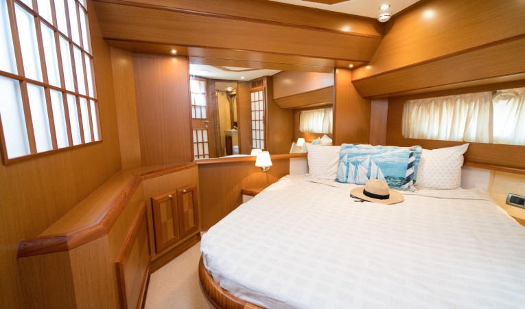 44 Mochi Craft Master Stateroom 3