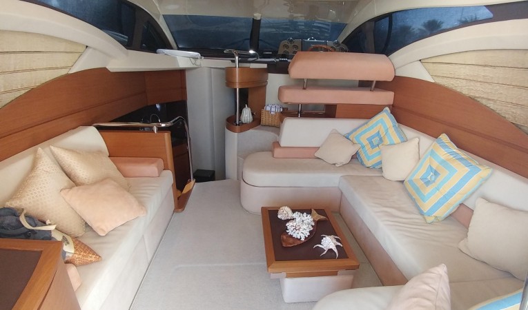 43 Azimut 