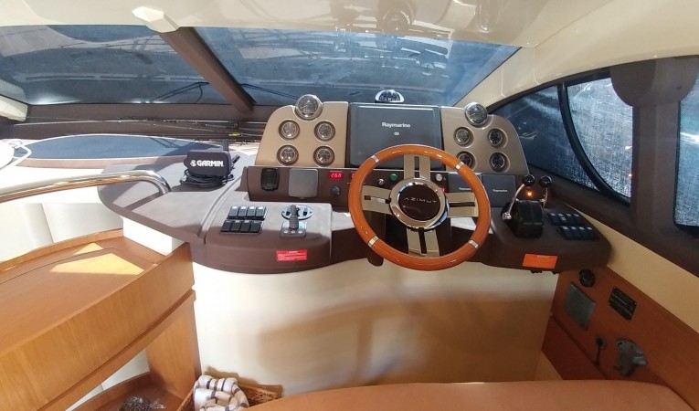43 Azimut 