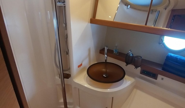43 Azimut 