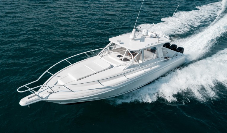 39 Intrepid Overhead Bow