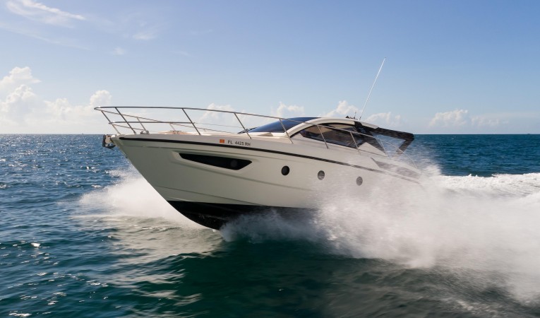 38 Azimut 