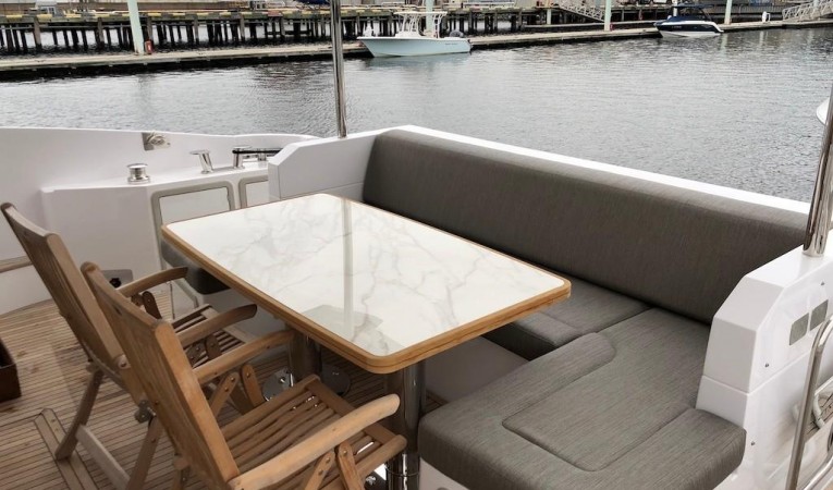 66 Azimut Aft Deck Seating