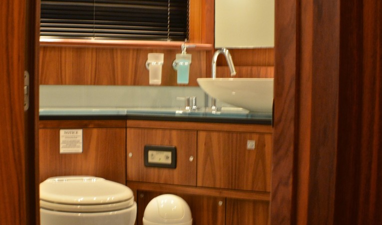 74 Sunseeker Master Head