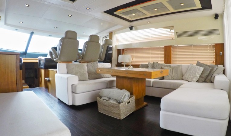 74 Sunseeker Salon