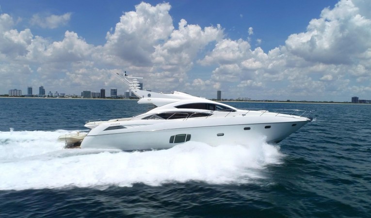 74 Sunseeker Starboard Running