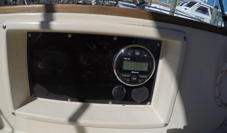 32 Island Packet Remote for stereo