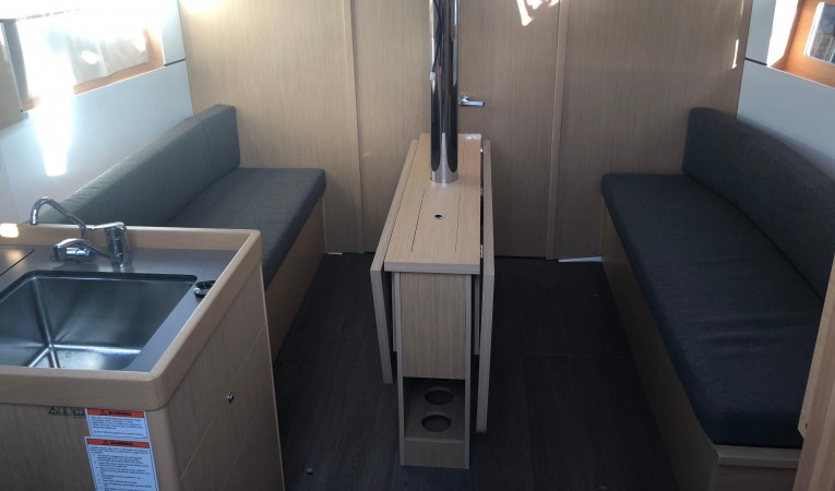 38 Beneteau 