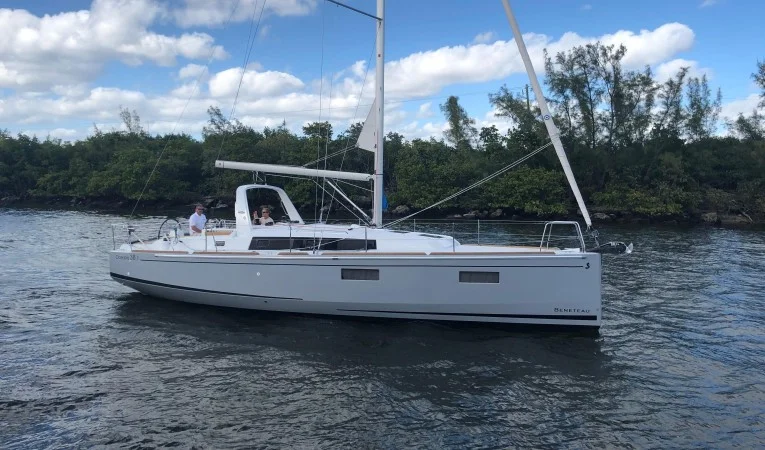 38 Beneteau 