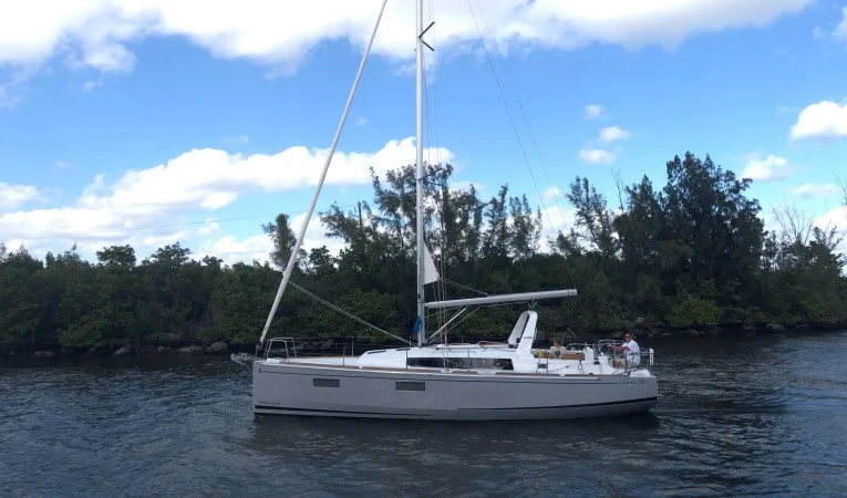 38 Beneteau 