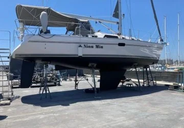 38' Catalina 2018