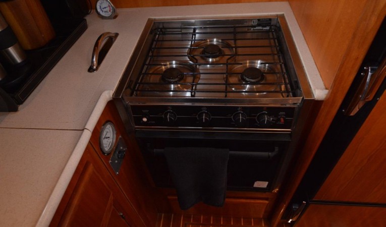 43 Selene Galley Maid Stove