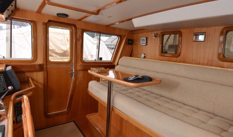 43 Selene Pilothouse- Looking starboard aft