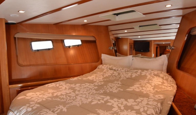 43 Selene Master Stateroom- Looking forward to port
