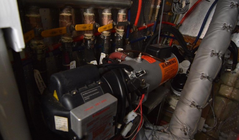 43 Selene Engineroom- Webasto 2010