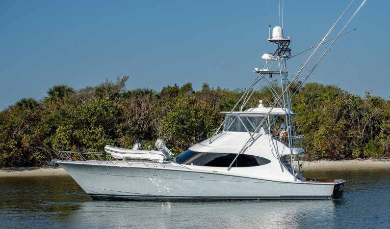 59 Hatteras 