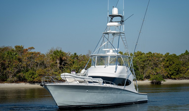 59 Hatteras 