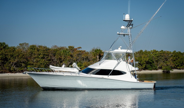 59 Hatteras 