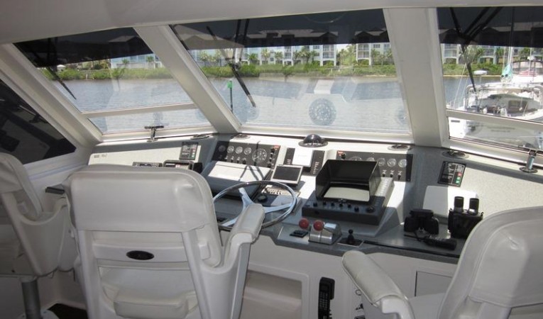 60 Viking Enclosed Bridge