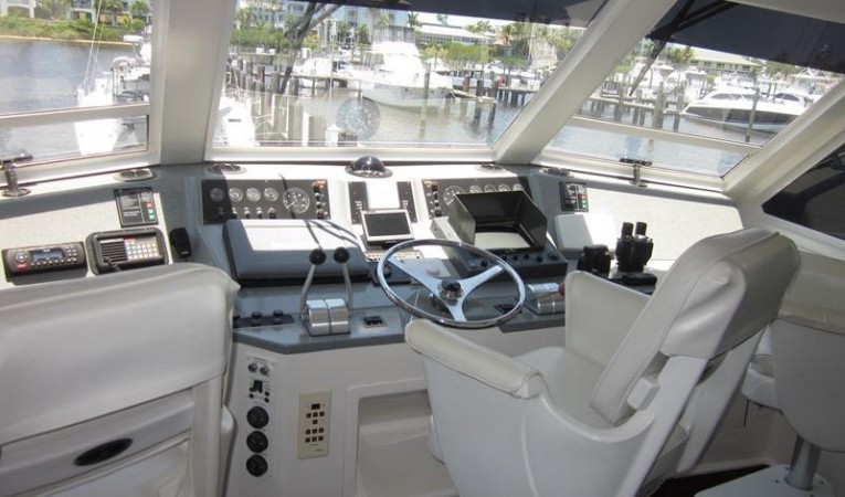 60 Viking Enclosed Bridge