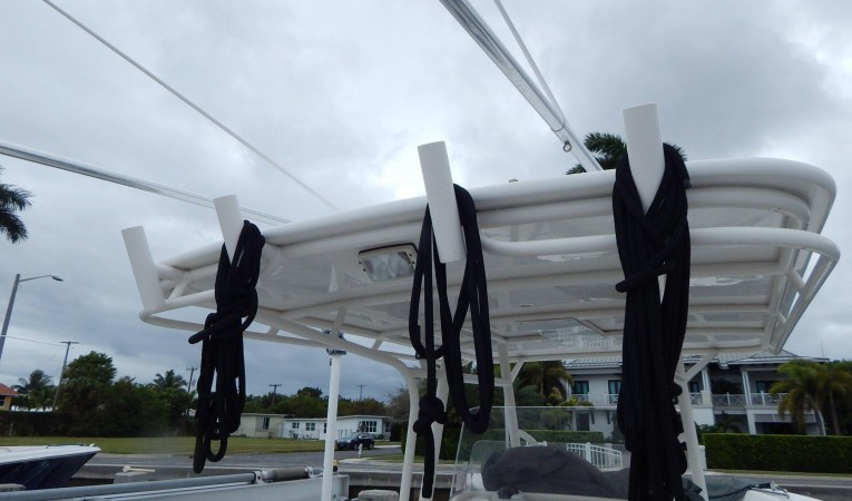 38 Jupiter T-Top Aft