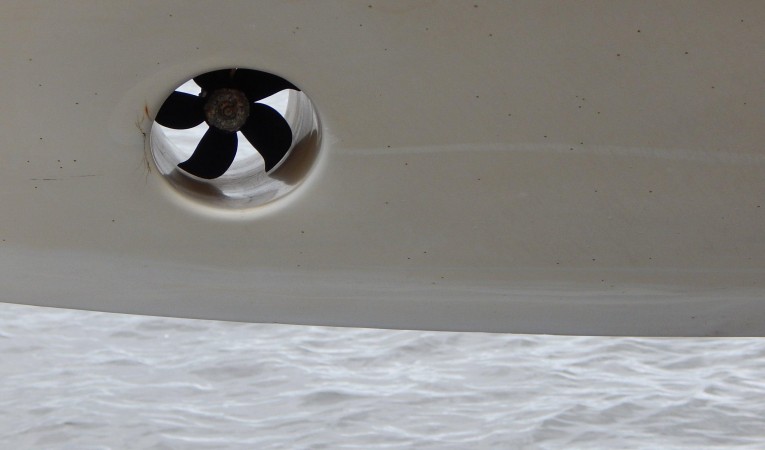 38 Jupiter Bow Thruster