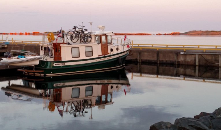 32 Nordic Tugs Starboard Profile