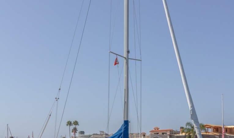 32 Catalina Starboard Profile