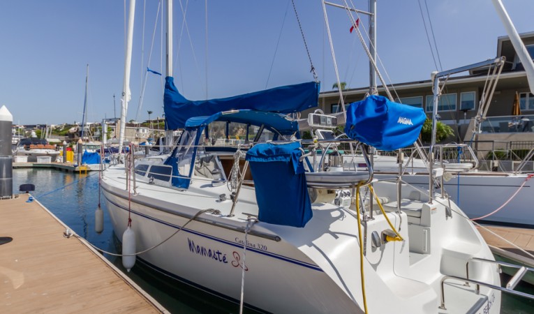 32 Catalina Port Transom