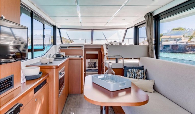 30 Beneteau 