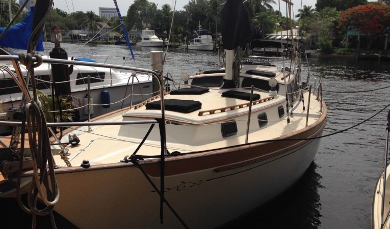 36 Islander Yachts 