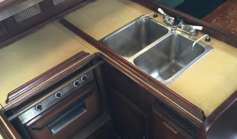 36 Islander Yachts U-shaped galley