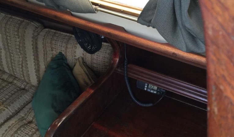 36 Islander Yachts Navstation to stb next to companionway