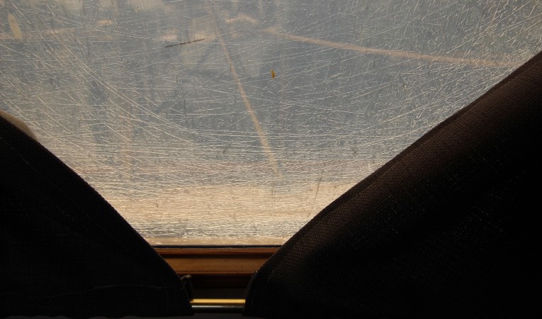 36 Islander Yachts Saloon window crazing closeup