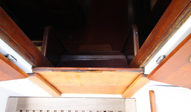 36 Islander Yachts Companion way boards