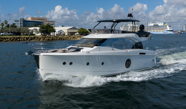 60 Beneteau 
