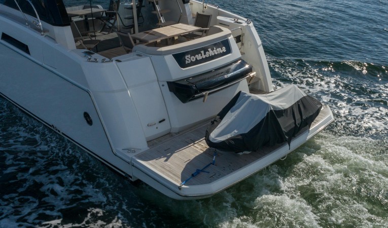 60 Beneteau 
