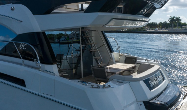 60 Beneteau 